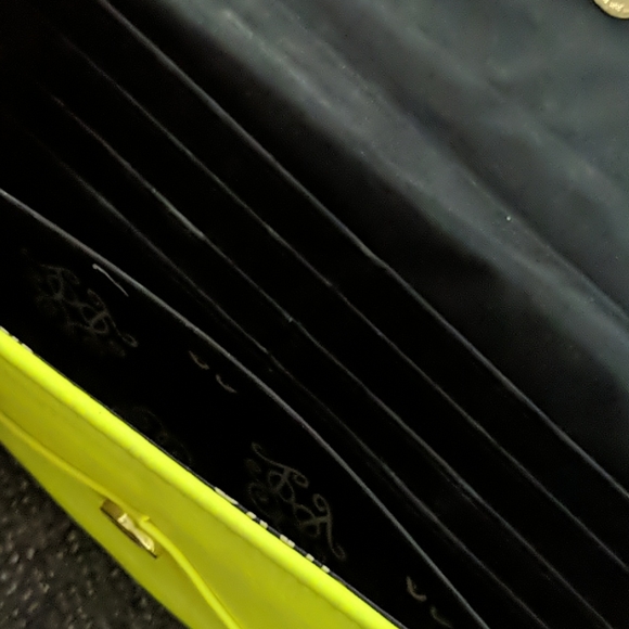 Jessica Simpson Neon Wallet - Picture 5 of 5